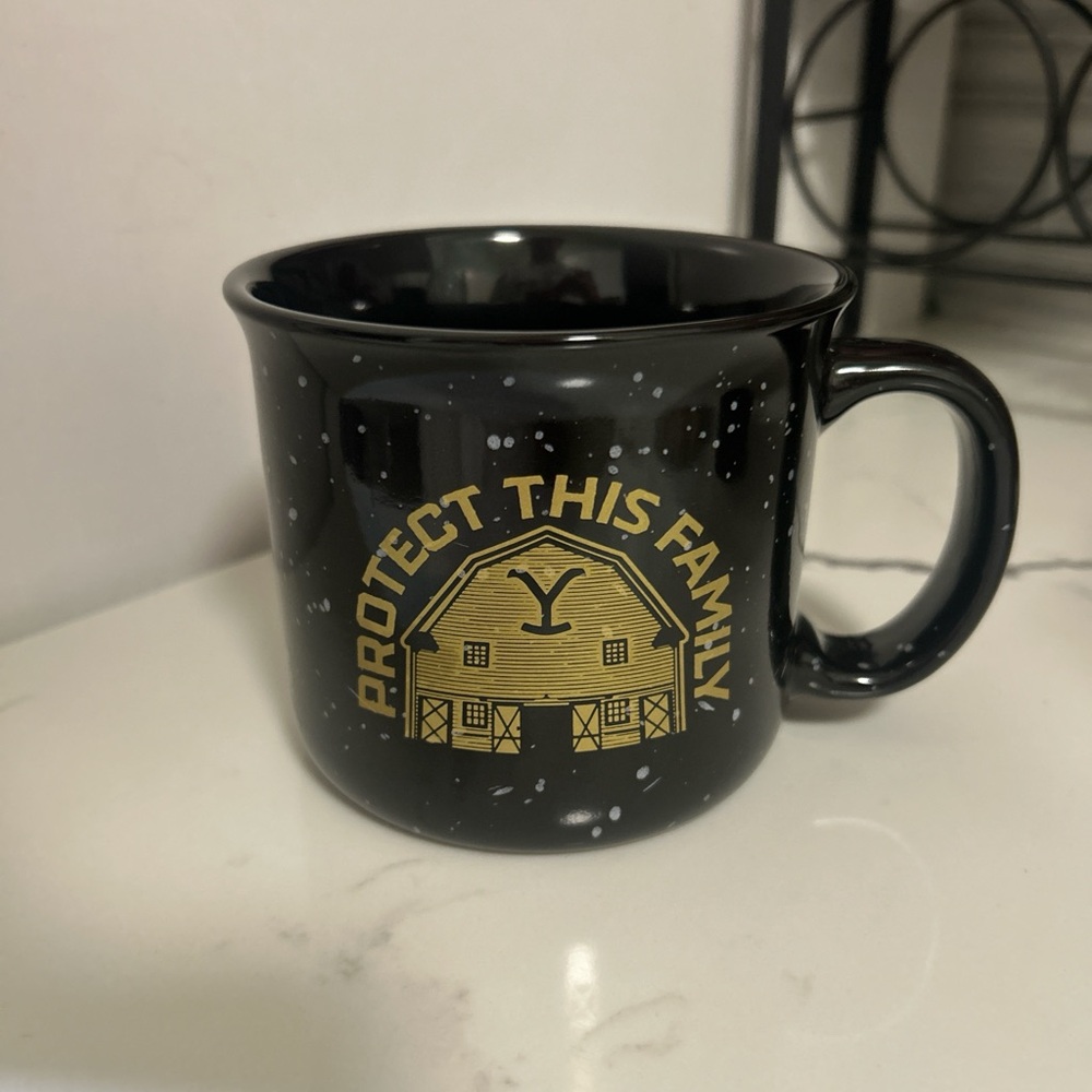 Mug Yellowstone Dutton Ranch - Picture 2 of 3